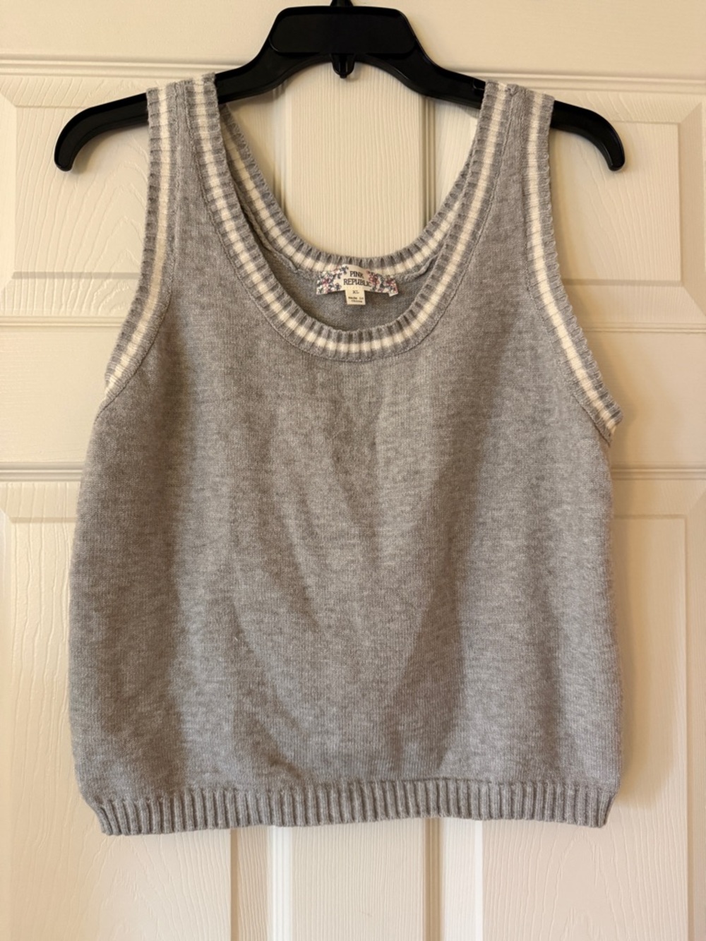 Pink Republic Grey Knit Tank with White Trim Accent XL